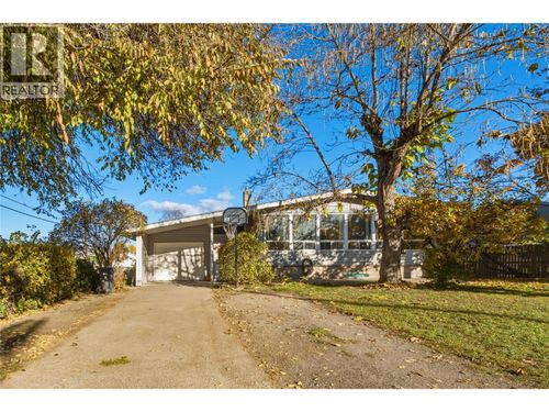 2140 Rosedale Avenue, Armstrong, BC, V4Y0A3 | Card Image