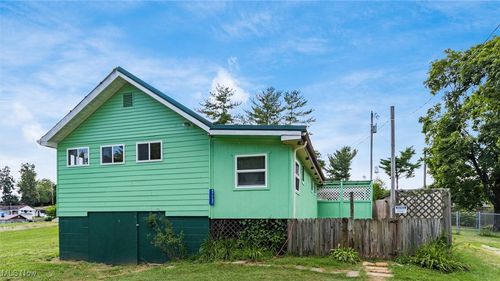 57737 Montour Rd, Senecaville, OH, 43780-9795 | Card Image