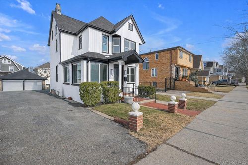 154-25 13th Ave, Whitestone, NY, 11357-1929 | Card Image