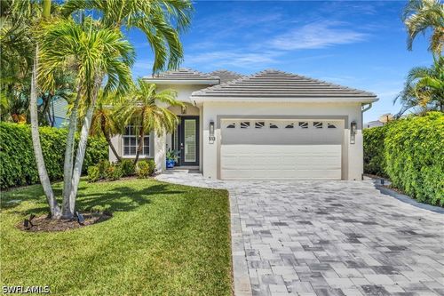 513 96th Ave N, NAPLES, FL, 34108-2460 | Card Image