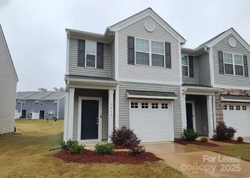 9043 Lowfalls Ln, Charlotte, NC, 28216-5288 | Card Image