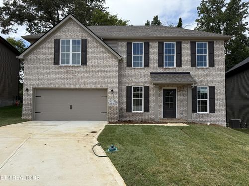 3527 Crimson Cir, Maryville, TN, 37801-9548 | Card Image