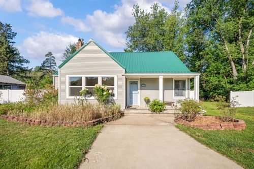 12220 N Wolcott Ave, Sawyer, MI, 49125-9157 | Card Image