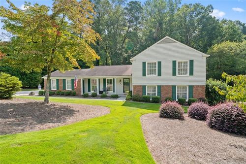 237 Lamplighter Ln Se, Marietta, GA, 30067-4973 | Card Image