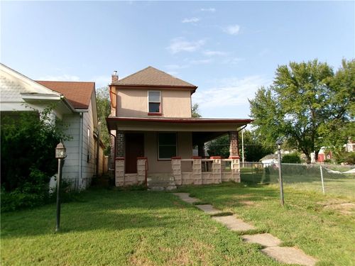 1417 Commercial St, Atchison, KS, 66002-2220 | Card Image