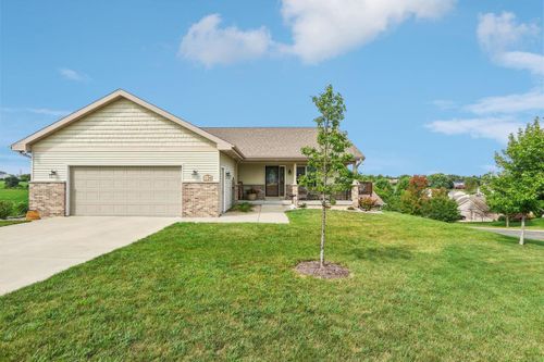 1124 Temple Drive, Mount Horeb, WI, 53572 | Card Image