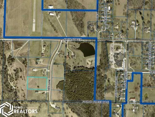 2207 Iris Ave, Corning, IA, 50841-8520 | Card Image