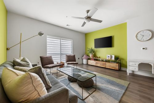 apt-311-2213 Poquito St, Austin, TX, 78722-2465 | Card Image