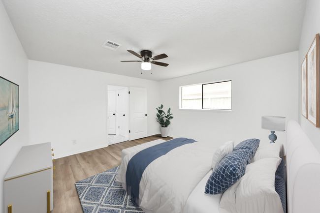 2712 Laurel Creek Way, House other with 4 bedrooms, 2 bathrooms and 2 parking in Pearland TX | Image 8