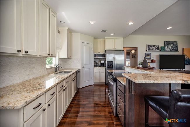 112 W Van Buren Ave, House other with 3 bedrooms, 2 bathrooms and null parking in Port O Connor TX | Image 19