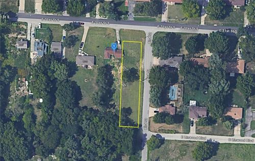 9021 E 31st Street, Independence, MO, 64052 | Card Image