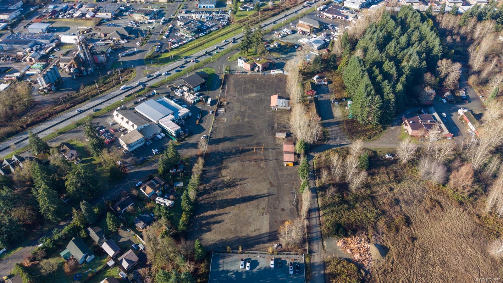 Commercial Sale in Duncan