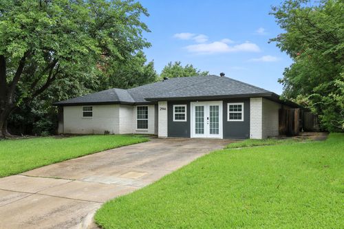 2946 Ridgewood Dr, Grapevine, TX, 76051-3861 | Card Image