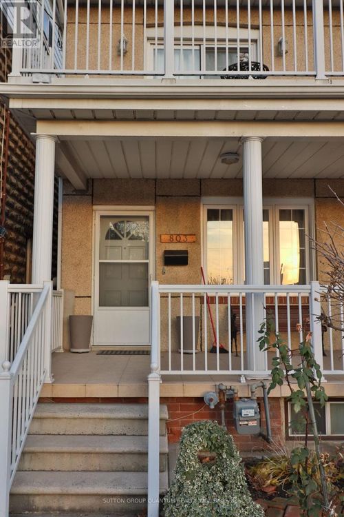 main-803 Lansdowne Ave, Toronto, ON, M6H3Z1 | Card Image