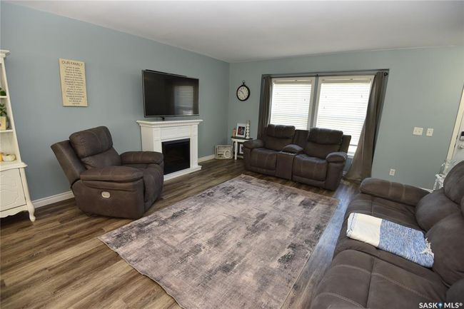 113 6 Th St E, House other with 5 bedrooms, 2 bathrooms and 4 parking in Nipawin SK | Image 5