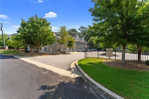 103-149 S Debardeleben St, Auburn, AL, 36830-5519 | Card Image