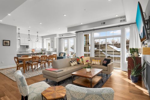 ste-202-4901 Hawthorne Ct, Edina, MN, 55436-5802 | Card Image