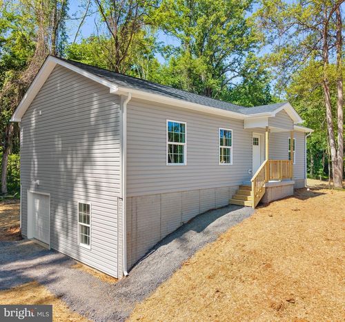 424 Stone Ridge Rd, HARPERS FERRY, WV, 25425 | Card Image