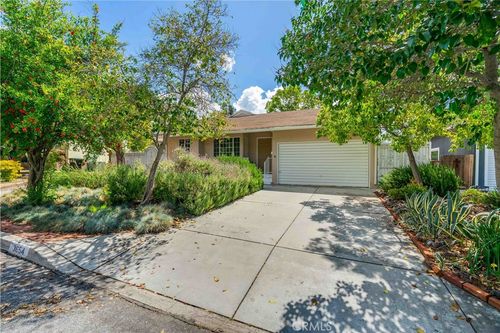 3654 Urquidez Ave, Glendale, CA, 91208-1153 | Card Image