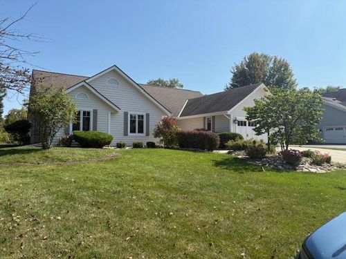 W151N7546 Wood View Drive, Menomonee Falls, WI, 53051 | Card Image