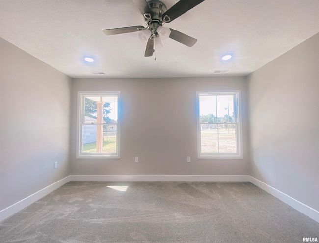 1203 E Reeves St, House other with 3 bedrooms, 2 bathrooms and null parking in Marion IL | Image 11