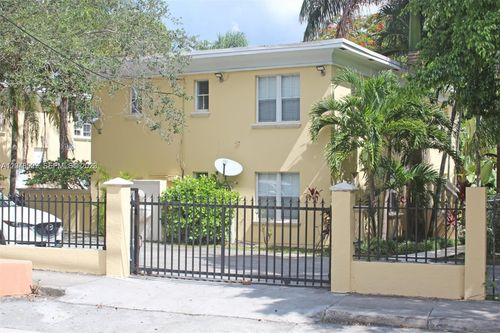 d-3395 Franklin Ave, Miami, FL, 33133-5851 | Card Image