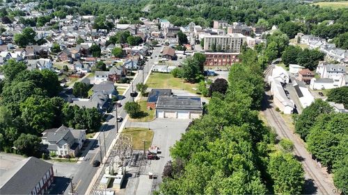 333 S 1st St, Bangor, PA, 18013-2619 | Card Image