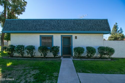 8049 N 32nd Dr, Phoenix, AZ, 85051-6230 | Card Image