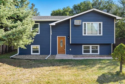 4420 Steeler Ln, Rapid City, SD, 57701-8504 | Card Image