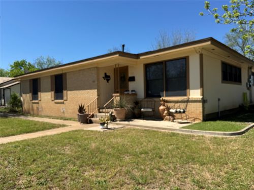 1900 S Walnut St, Brady, TX, 76825-7325 | Card Image