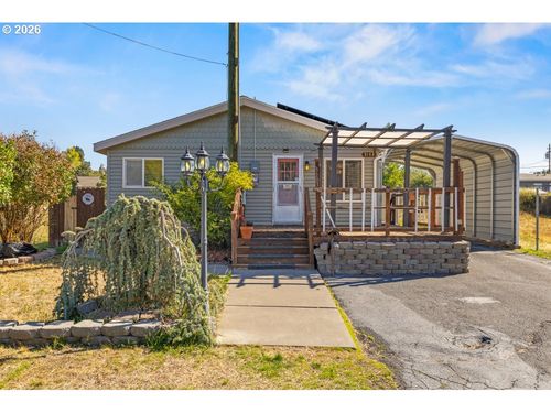3103 Emerald St, KlamathFalls, OR, 97601 | Card Image