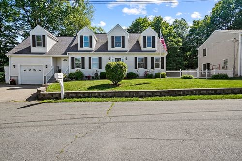 13 Hoyt Ave, Amesbury, MA, 01913-2217 | Card Image
