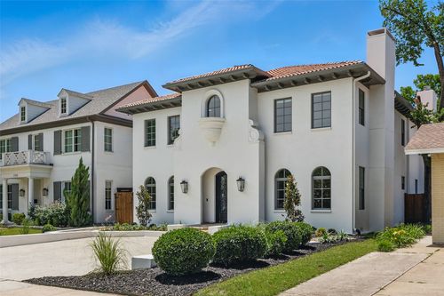 1716 Ashland Ave, Fort Worth, TX, 76107-3852 | Card Image