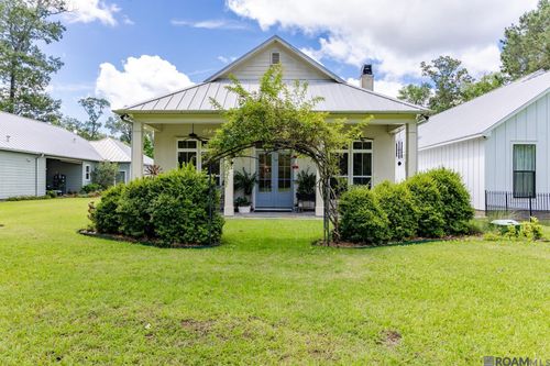 6023 Clayton Ct, Saint Francisville, LA, 70775-9520 | Card Image