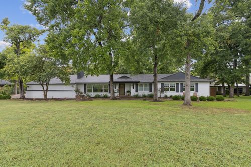 9403 Vinewood Dr, Dallas, TX, 75228-4175 | Card Image