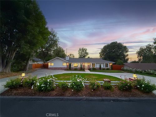 843 Encino Vista Dr, Thousand Oaks, CA, 91362-2213 | Card Image