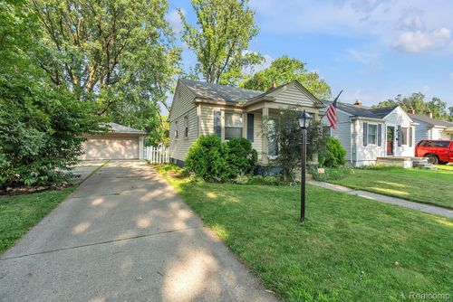 3321 Williams St, Dearborn, MI, 48124-3747 | Card Image