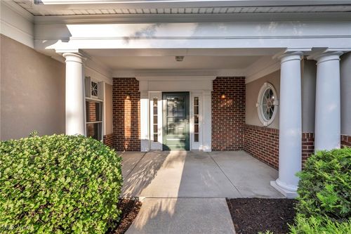 8b-8635 Alexandra Dr, North Royalton, OH, 44133-1067 | Card Image