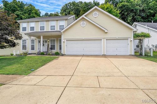 17242 Hilltop Ridge Dr, Eureka, MO, 63025-1039 | Card Image