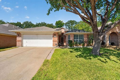 4413 Slick Rock Chase, Euless, TX, 76040-8508 | Card Image