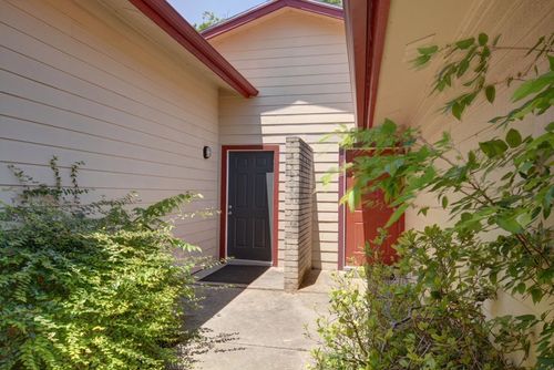 a-410 Vista West Ct, Bastrop, TX, 78602-1403 | Card Image