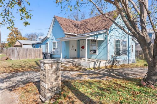 109 N Kouns St, Cleburne, TX, 76031-5155 | Card Image