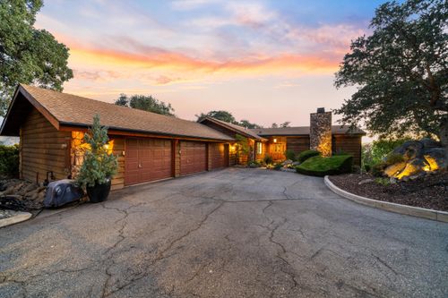 24100 Sorrel Ct, Tehachapi, CA, 93561-7268 | Card Image
