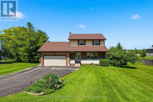 6 Brown St N, Clifford, ON, N0G1M0 | Card Image