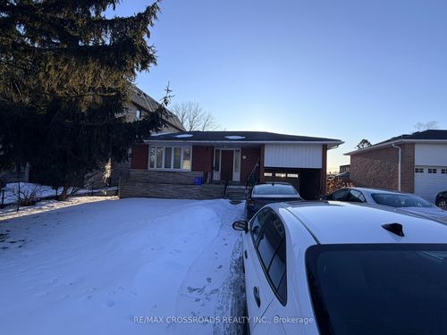 804 Fairview Ave, Pickering, ON, L1W1M8 | Card Image