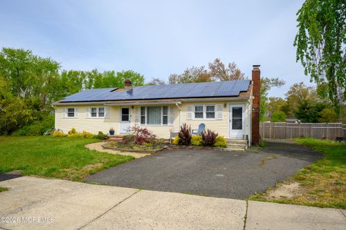 2 Lawrence Ave, Howell, NJ, 07731-1522 | Card Image