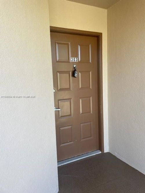 apt-303l-1200 Sw 125th Ave, Pembroke Pines, FL, 33027-4073 | Card Image