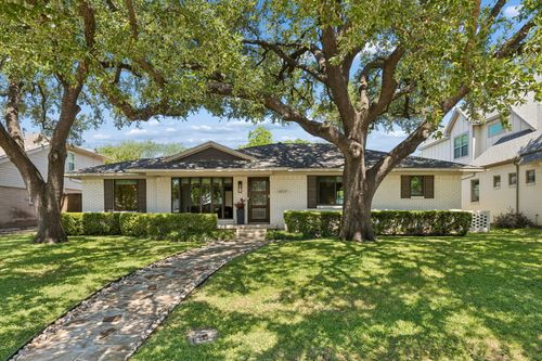 6829 Santa Maria Ln, Dallas, TX, 75214-2847 | Card Image