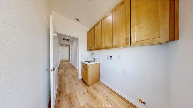 10625 Caughlin Rd, House other with 4 bedrooms, 3 bathrooms and 3 parking in Phelan CA | Image 65