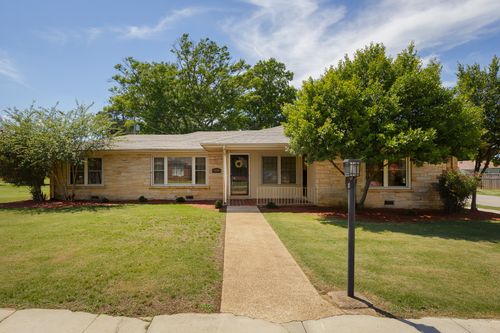 909 N Cave St, Tuscumbia, AL, 35674-1320 | Card Image